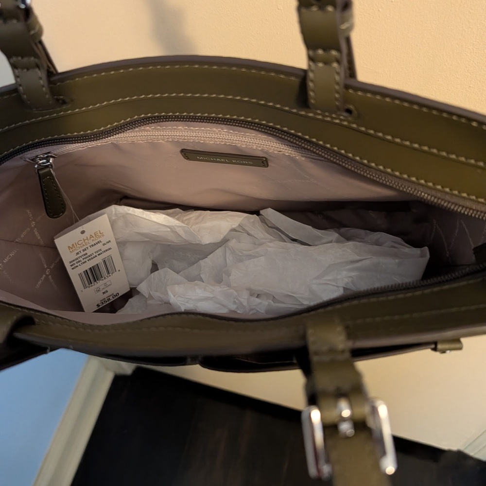 Michael Kors Olive Tote Bag - Picture 4 of 6